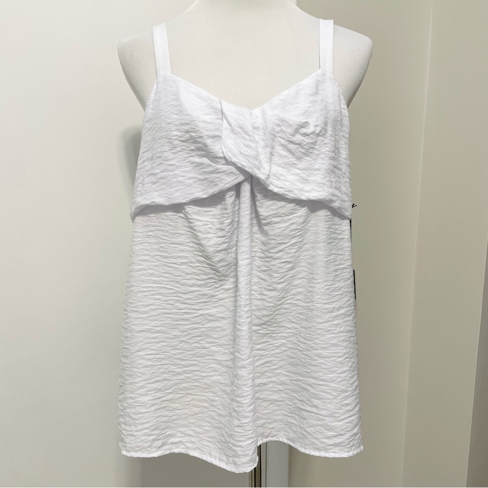 NWT Simply Vera Wang White Sleeveless Textured Twist-Front Women’s Top Size XL